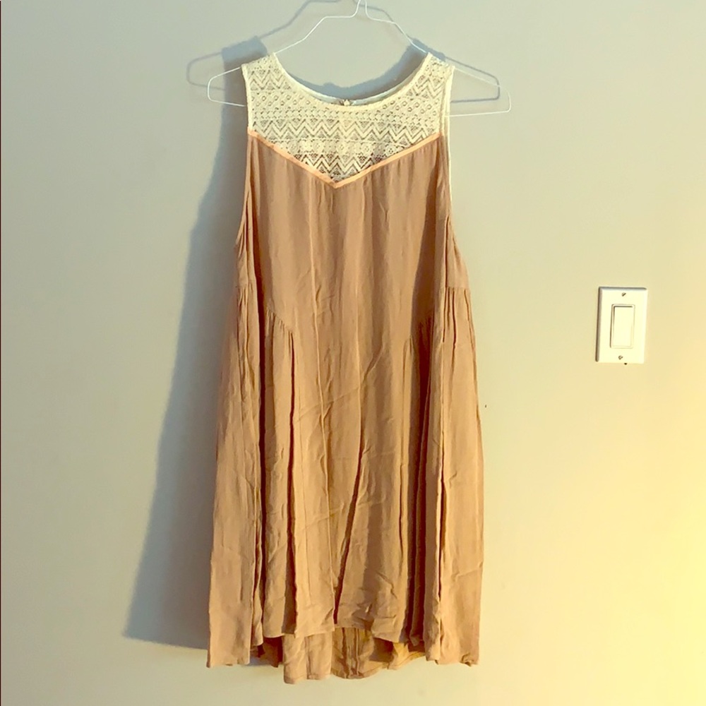 Tan lace dress NWT